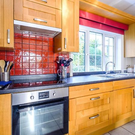 Lake Cottage - A Large Holiday Home In Thorpeness - Close To The Beach And The Meare - Aldeburgh Coastal Cottages Exterior photo